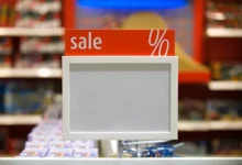 The Psychology Behind Price Tags and How Digital Price Tags Influence Buying Behavior 6 The Psychology Behind Price Tags and How Digital Price Tags Influence Buying Behavior The Psychology Behind Price Tags and How Digital Price Tags Influence Buying Behavior